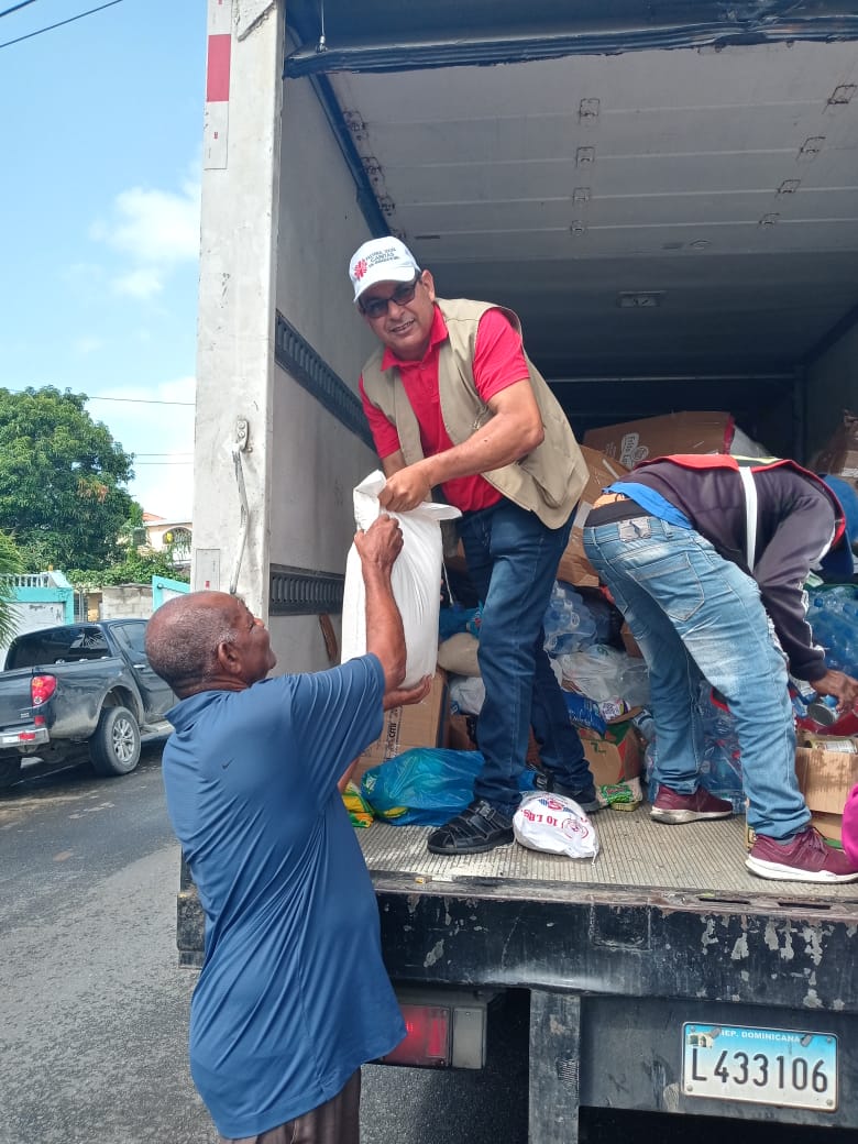 Ayuda humanitaria y distribución de alimentos
